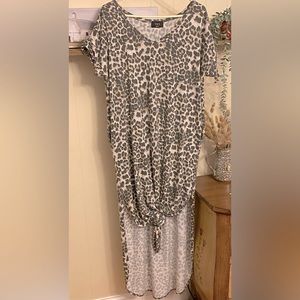 Vici maxi leopard dress
